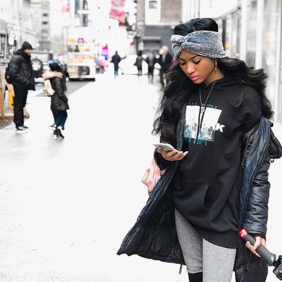 New York Hoodie - Picture 2 of 7